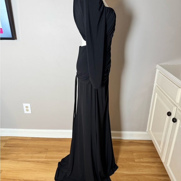 Vintage Vera Wang Black Ruched Long Sleeve Formal Gown - Picture 3 of 14